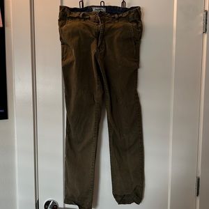 29/30 army green pants